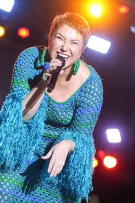 ARCOVERDE, PE - 09.08.2026: APRESENTAcaO DE MARIA RITA EM ARCOVERDE PE - On the main stage of the Pernambuco Meu Pais Festival in Arcoverde, Pernambuco, Maria Rita, accompanied by her musicians, presented her show "Samba da Maria". x2996076x  PabloxDexLuca
