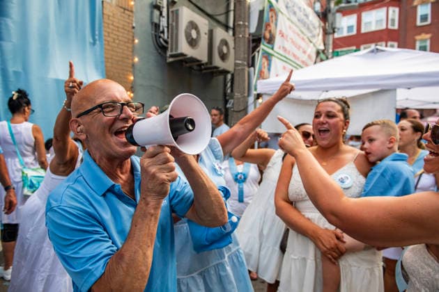 August 9, 2026, Boston, Massachusetts, USA: Patrons celebrate in the street as the image of the saint is returned to its home during the Feast of the Madonna Della Cava in the North End of Boston, Massachusetts on August 9, 2026. Boston USA - ZUMAp158 20260809_aap_p158_005 Copyright: xJosephxPreziosox