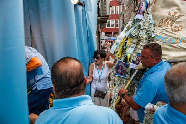 August 9, 2026, Boston, Massachusetts, USA: The image of the saint is returned to its home during the Feast of the Madonna Della Cava in the North End of Boston, Massachusetts on August 9, 2026. Boston USA  - ZUMAp158 20260809_aap_p158_036 Copyright: xJosephxPreziosox