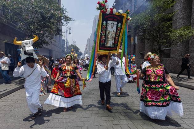 August 9, 2026, Mexico City, Mexico: MEXICO Mexico City, MEXICO Ã¢â‚¬ AUGUST 9, 2026: Participants wearing traditional clothing dance and march during the 17th Mega Calenda cultural parade from the Angel of Independence to the Zocalo in Mexico City, August 9, 2026. Organized by the Mexico City government, the event commemorates the International Day of the World s Indigenous Peoples and is part of the 12th Festival of Indigenous Cultures, Indigenous Peoples, and Native Neighborhoods of Mexico City. Mexico City Mexico  - ZUMAq101 20260809_zna_q101_172 Copyright: xCristianxLeyvax