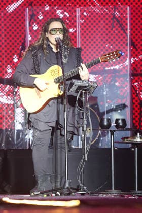 ARCOVERDE, PE - 09.08.2026: APRESENTAcaO DE ANA CAROLINA EM ARCOVERDE - On the main stage of the Pernambuco Meu Pais Festival in Arcoverde, Pernambuco, Ana Carolina, accompanied by her musicians, presented her show "25 Years". x2996192x  PabloxDexLuca