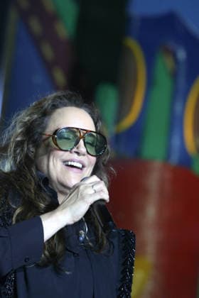 ARCOVERDE, PE - 09.08.2026: APRESENTAcaO DE ANA CAROLINA EM ARCOVERDE - On the main stage of the Pernambuco Meu Pais Festival in Arcoverde, Pernambuco, Ana Carolina, accompanied by her musicians, presented her show "25 Years". x2996197x  PabloxDexLuca