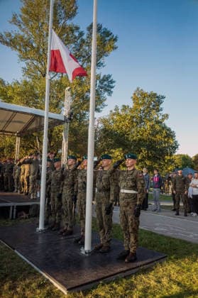 August 9, 2026, Warsaw, Mazovia, Poland: Members of the Colour Guard salute as the Polish flag is raised. Early in the morning of 9th August, Poland s armed forces, and those of allies stationed in the country, take part in a rehearsal in preparation for a parade on National Armed Forces Day on the 15th August. Soldiers muster as the sun rises over the Vistula River and march past grandstands prepared for dignitaries. The soldiers were followed by mechanised divisions travelling in tanks and a variety of armoured vehicles. Afterwards, Secretary of State in the Ministry of Defence, Pawel Bejda addresses a post-rehearsal press conference, where he is accompanied by the Chief of the General Staff of the Polish Armed Forces, General Wieslaw Kuk  - ZUMAs197 20260809_aaa_s197_064 Copyright: xNeilxMiltonx
