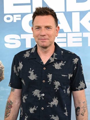 ˜The End of Oak Street™ World Premiere Ewan McGregor arriving to The End of Oak Street world premiere held at the Steven J. Ross Theater on August 8, 2026 in Burbank, CA. Burbank Steven J. Ross Theater California USA Copyright: xLISAxOConnorx xAFF-USA.comx