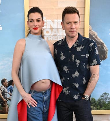 ˜The End of Oak Street™ World Premiere Anne Hathaway and Ewan McGregor arriving to The End of Oak Street world premiere held at the Steven J. Ross Theater on August 8, 2026 in Burbank, CA. Burbank Steven J. Ross Theater California USA Copyright: xLISAxOConnorx xAFF-USA.comx