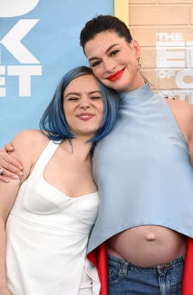 ˜The End of Oak Street™ World Premiere Maisy Stella and Anne Hathaway arriving to The End of Oak Street world premiere held at the Steven J. Ross Theater on August 8, 2026 in Burbank, CA. Burbank Steven J. Ross Theater California USA Copyright: xLISAxOConnorx xAFF-USA.comx