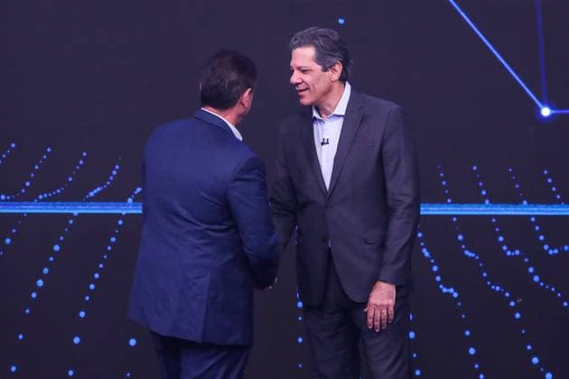 Fernando Haddad and Tarcisio de Freitas face off in the first Band debate. Sao Paulo, SP. 09.08.2026 - Debate-SP - PT candidate for governor of Sao Paulo, Fernando Haddad, and the current governor and Republican candidate for re-election, Tarcisio de Freitas, participate in the first election debate promoted by TV Bandeirantes, at the station s studio, in the Morumbi neighborhood, south of Sao Paulo, on the evening of Sunday, August 9, 2026.(Foto: Marina Uezima Brazil Photo Press Brazil Photo Press) INTERNATIONAL Sao Paulo Sao Paulo Brasil Copyright: xMarinaxUezimax