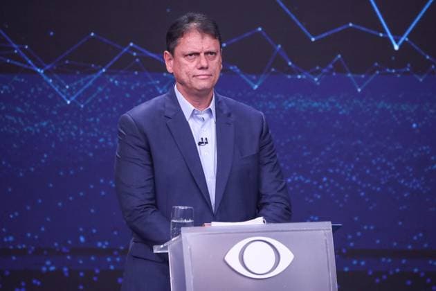 Fernando Haddad and Tarcisio de Freitas face off in the first Band debate. Sao Paulo, SP. 09.08.2026 - Debate-SP - Current governor and candidate for re-election to the government of Sao Paulo, Tarcisio de Freitas, during the first election debate promoted by TV Bandeirantes, in the station s studio, in the Morumbi neighborhood, south of Sao Paulo, on the evening of Sunday, August 9, 2026.(Foto: Marina Uezima Brazil Photo Press Brazil Photo Press) INTERNATIONAL Sao Paulo Sao Paulo Brasil Copyright: xMarinaxUezimax