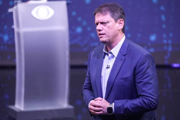 Fernando Haddad and Tarcisio de Freitas face off in the first Band debate. Sao Paulo, SP. 09.08.2026 - Debate-SP - Current governor and candidate for re-election to the government of Sao Paulo, Tarcisio de Freitas, during the first election debate promoted by TV Bandeirantes, in the station s studio, in the Morumbi neighborhood, south of Sao Paulo, on the evening of Sunday, August 9, 2026.(Foto: Marina Uezima Brazil Photo Press Brazil Photo Press) INTERNATIONAL Sao Paulo Sao Paulo Brasil Copyright: xMarinaxUezimax