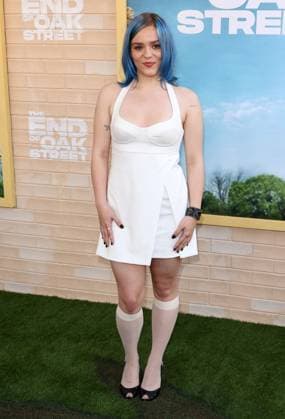 World Premiere of Warner Bros. The End Of Oak Street in Los Angeles World Premiere of Warner Bros. The End Of Oak Street at Warner Bros Studios in Burbank, California on 8 9 26. 09 Aug 2026 Pictured: Maisy Stella.  Copyright: xThexMegaxAgencyxRiverx xMEGAx