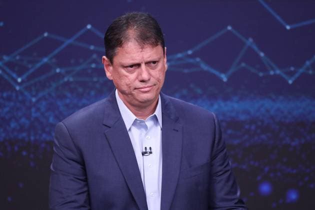 Fernando Haddad and Tarcisio de Freitas face off in the first Band debate. Sao Paulo, SP. 09.08.2026 - Debate-SP - Current governor and candidate for re-election to the government of Sao Paulo, Tarcisio de Freitas, during the first election debate promoted by TV Bandeirantes, in the station s studio, in the Morumbi neighborhood, south of Sao Paulo, on the evening of Sunday, August 9, 2026.(Foto: Marina Uezima Brazil Photo Press Brazil Photo Press) INTERNATIONAL Sao Paulo Sao Paulo Brasil Copyright: xMarinaxUezimax