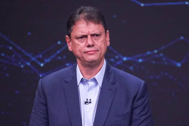 Fernando Haddad and Tarcisio de Freitas face off in the first Band debate. Sao Paulo, SP. 09.08.2026 - Debate-SP - Current governor and candidate for re-election to the government of Sao Paulo for the Republicans, Tarcisio de Freitas, participates in the first debate of the elections promoted by TV Bandeirantes, in the station s studio, in the Morumbi neighborhood, south of Sao Paulo, on the evening of Sunday, August 9, 2026.(Foto: Marina Uezima Brazil Photo Press Brazil Photo Press) INTERNATIONAL Sao Paulo Sao Paulo Brasil Copyright: xMarinaxUezimax