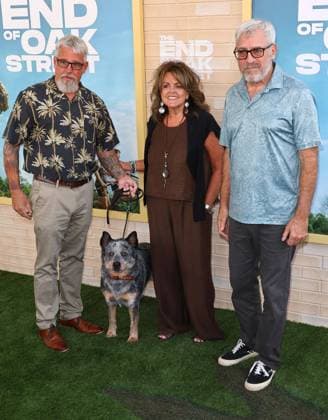 World Premiere of Warner Bros. The End Of Oak Street in Los Angeles World Premiere of Warner Bros. The End Of Oak Street at Warner Bros Studios in Burbank, California on 8 9 26. 09 Aug 2026 Pictured: Brisket.  Copyright: xThexMegaxAgencyxRiverx xMEGAx