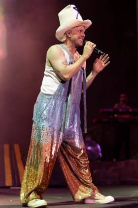 Scissor Sisters perform at Halifax Piece Hall Jake Shears of Scissor Sisters performs at Piece Hall, Halifax, England, 9th August 2026, Credit:Mike Gray MIKE GRAY - B4227 Avalon  Copyright: xMikexGrayx xMIKExGRAYx-xB4227x xAvalonx 1121969729