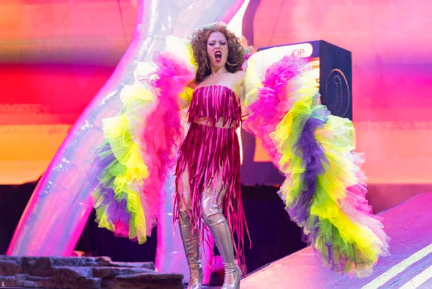 Scissor Sisters perform at Halifax Piece Hall Bridget Barkan of Scissor Sisters performs at Piece Hall, Halifax, England, 9th August 2026, Credit:Mike Gray MIKE GRAY - B4227 Avalon  Copyright: xMikexGrayx xMIKExGRAYx-xB4227x xAvalonx 1121969978