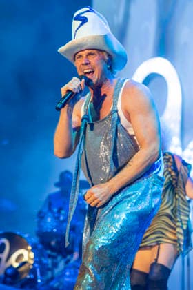 Scissor Sisters perform at Halifax Piece Hall Jake Shears of Scissor Sisters performs at Piece Hall, Halifax, England, 9th August 2026, Credit:Mike Gray MIKE GRAY - B4227 Avalon  Copyright: xMikexGrayx xMIKExGRAYx-xB4227x xAvalonx 1121970011