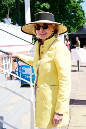 Tini Gräfin von Rothkirch beim Westminster 136. Großer Preis von Berlin Pferderennen auf der Rennbahn Hoppegarten. Berlin, 09.08.2026 *** Countess Tini von Rothkirch at the 136th Westminster Grand Prix of Berlin horse race at the Hoppegarten Racetrack in Berlin, August 9, 2026 Foto:xM.xWehnertx xFuturexImagex westminster_6815