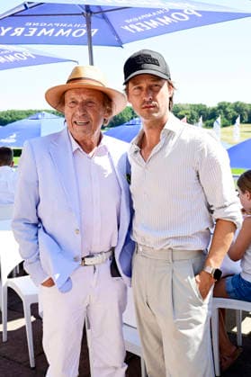 Claus Theo Gärtner und Tom Schilling beim Westminster 136. Großer Preis von Berlin Pferderennen auf der Rennbahn Hoppegarten. Berlin, 09.08.2026 *** Claus Theo Gärtner and Tom Schilling at the Westminster 136 Berlin Grand Prix horse race at the Hoppegarten Racetrack in Berlin, August 9, 2026 Foto:xM.xWehnertx xFuturexImagex westminster_6832