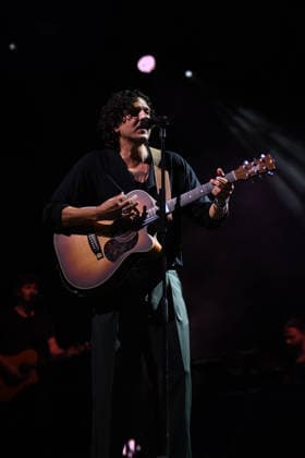 Italy: Ermal Meta - Live Estate 2026 Italian singer-songwriter Ermal Meta performs live at Villa Matarazzo in Santa Maria di Castellabate, Salerno, Italy for his tour Live Estate 2026 . Santa Maria di Castellabate Salerno Italy Copyright: MarianoxMontella