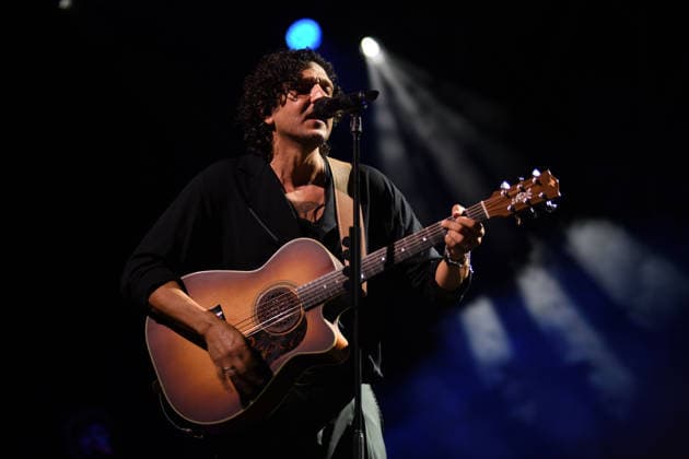 Italy: Ermal Meta - Live Estate 2026 Italian singer-songwriter Ermal Meta performs live at Villa Matarazzo in Santa Maria di Castellabate, Salerno, Italy for his tour Live Estate 2026 . Santa Maria di Castellabate Salerno Italy Copyright: MarianoxMontella