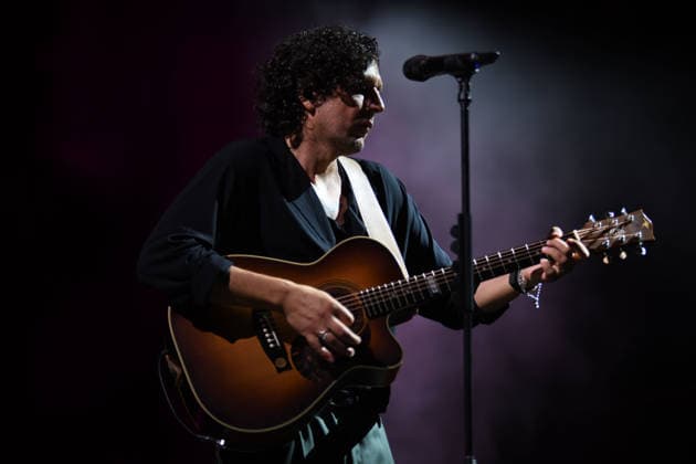 Italy: Ermal Meta - Live Estate 2026 Italian singer-songwriter Ermal Meta performs live at Villa Matarazzo in Santa Maria di Castellabate, Salerno, Italy for his tour Live Estate 2026 . Santa Maria di Castellabate Salerno Italy Copyright: MarianoxMontella