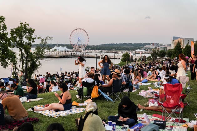 Water Lantern Festival lights up Maryland’s National Harbor in U.S. NATIONAL HARBOR, MARYLAND, UNITED STATES - AUGUST 9: People attend the Washington D.C. Water Lantern Festival at National Harbor SouthPointe in Maryland, United States, on August 9, 2026. Participants release lanterns bearing messages of memories and wishes onto the water along the Potomac River. Hasan Akbas Anadolu National harbor United States. Editorial use only. Please get in touch for any other usage.  Copyright: x2026xAnadoluxHasanxAkbasx
