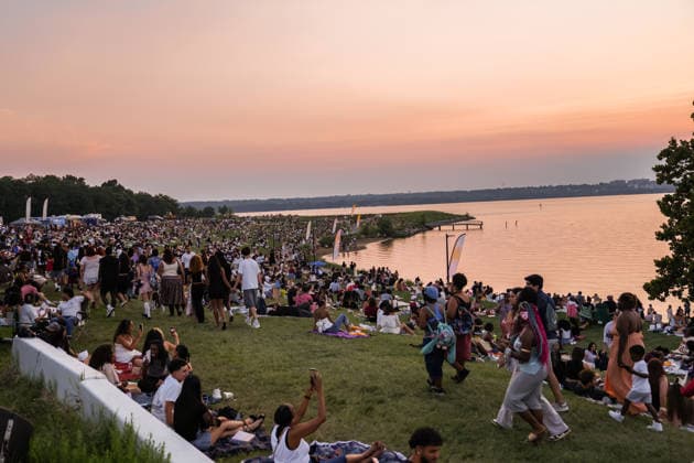 Water Lantern Festival lights up Maryland’s National Harbor in U.S. NATIONAL HARBOR, MARYLAND, UNITED STATES - AUGUST 9: People attend the Washington D.C. Water Lantern Festival at National Harbor SouthPointe in Maryland, United States, on August 9, 2026. Participants release lanterns bearing messages of memories and wishes onto the water along the Potomac River. Hasan Akbas Anadolu National harbor United States. Editorial use only. Please get in touch for any other usage.  Copyright: x2026xAnadoluxHasanxAkbasx