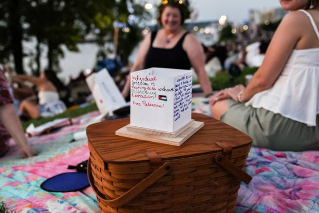 Water Lantern Festival lights up Maryland’s National Harbor in U.S. NATIONAL HARBOR, MARYLAND, UNITED STATES - AUGUST 9: A lantern bearing messages in support of Palestine is seen during the Washington D.C. Water Lantern Festival at National Harbor SouthPointe in Maryland, United States, on August 9, 2026. Participants release lanterns bearing messages of memories and wishes onto the water along the Potomac River. Hasan Akbas Anadolu National harbor United States. Editorial use only. Please get in touch for any other usage.  Copyright: x2026xAnadoluxHasanxAkbasx