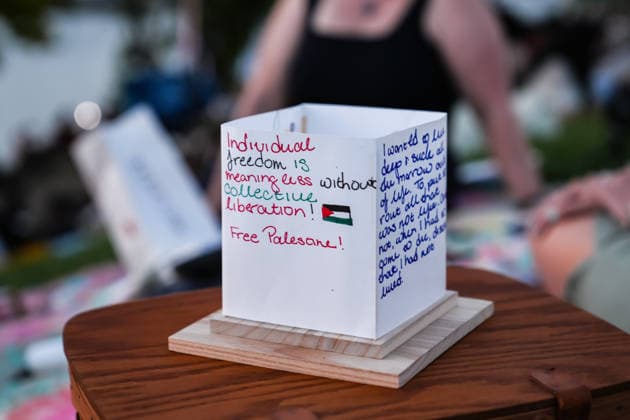 Water Lantern Festival lights up Maryland’s National Harbor in U.S. NATIONAL HARBOR, MARYLAND, UNITED STATES - AUGUST 9: A lantern bearing messages in support of Palestine is seen during the Washington D.C. Water Lantern Festival at National Harbor SouthPointe in Maryland, United States, on August 9, 2026. Participants release lanterns bearing messages of memories and wishes onto the water along the Potomac River. Hasan Akbas Anadolu National harbor United States. Editorial use only. Please get in touch for any other usage.  Copyright: x2026xAnadoluxHasanxAkbasx