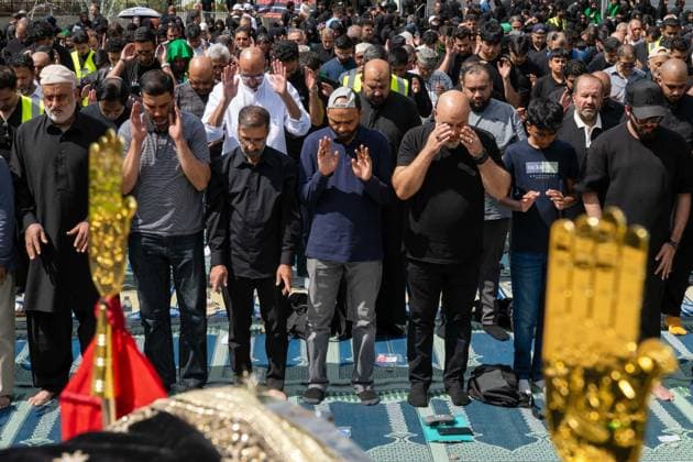 August 9, 2026, London, England, United Kingdom: Shia Muslims take part in the annual Arbaeen procession in Marble Arch in London, Britain, on August 9, 2026. Arbaeen marks the 40th day after the martyrdom of Imam Hussein, the grandson of the Prophet Muhammad. London United Kingdom - ZUMAk172 20260809_zip_k172_001 Copyright: xThomasxKrychx
