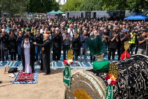 August 9, 2026, London, England, United Kingdom: Shia Muslims take part in the annual Arbaeen procession in Marble Arch in London, Britain, on August 9, 2026. Arbaeen marks the 40th day after the martyrdom of Imam Hussein, the grandson of the Prophet Muhammad. London United Kingdom - ZUMAk172 20260809_zip_k172_009 Copyright: xThomasxKrychx