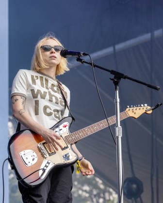 August 9, 2026, San Francisco, California, USA: ETTA FRIEDMAN of indie rock band Momma during Outside Lands Music Festival in San Francisco, California San Francisco USA  - ZUMAs135 20260809_zap_s135_057 Copyright: xDanielxDeSloverx