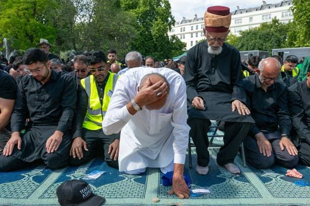 August 9, 2026, London, England, United Kingdom: Shia Muslims take part in the annual Arbaeen procession in Marble Arch in London, Britain, on August 9, 2026. Arbaeen marks the 40th day after the martyrdom of Imam Hussein, the grandson of the Prophet Muhammad. London United Kingdom - ZUMAk172 20260809_zip_k172_017 Copyright: xThomasxKrychx