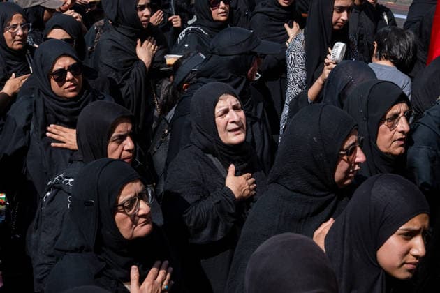 August 9, 2026, London, England, United Kingdom: Shia Muslims take part in the annual Arbaeen procession in Marble Arch in London, Britain, on August 9, 2026. Arbaeen marks the 40th day after the martyrdom of Imam Hussein, the grandson of the Prophet Muhammad. London United Kingdom - ZUMAk172 20260809_zip_k172_035 Copyright: xThomasxKrychx