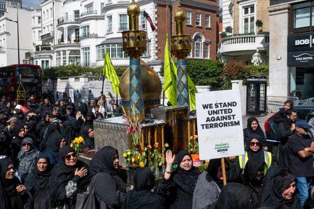 August 9, 2026, London, England, United Kingdom: Shia Muslims take part in the annual Arbaeen procession in Marble Arch in London, Britain, on August 9, 2026. Arbaeen marks the 40th day after the martyrdom of Imam Hussein, the grandson of the Prophet Muhammad. London United Kingdom - ZUMAk172 20260809_zip_k172_040 Copyright: xThomasxKrychx
