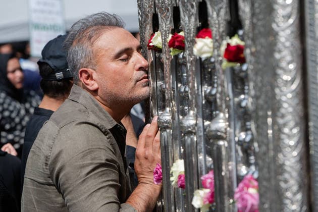 August 9, 2026, London, England, United Kingdom: Shia Muslims take part in the annual Arbaeen procession in Marble Arch in London, Britain, on August 9, 2026. Arbaeen marks the 40th day after the martyrdom of Imam Hussein, the grandson of the Prophet Muhammad. London United Kingdom  - ZUMAk172 20260809_zip_k172_022 Copyright: xThomasxKrychx