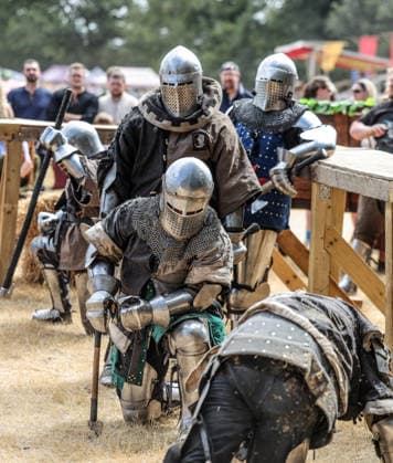 Kingdom of Loxwood medieval festival 09.08.2026. Members of the Full contact medieval armoured combat group Invicta take part in mass combat at the Kingdom of Loxwood medieval festival in west Sussex  Copyright: xRichardxPohlex NINTCHDBPICT001100254545