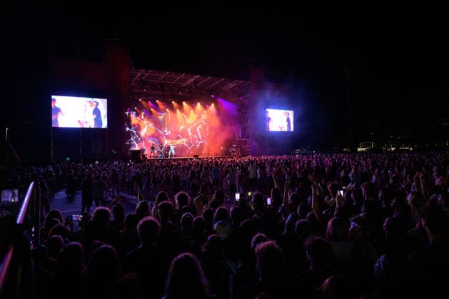 August 9, 2026, Marina Di Carrara, Massa Carrara, Italy: Fans at Riccardo Fabbriconi s concert, aka Blanco, during the Tour Estate 2026 at the Vibe Summer Festival, Marina di Carrara, 09 08 2026 Marina Di Carrara Italy  - ZUMAa289 20260809_zia_a289_001 Copyright: xStefanoxDallexLuchex xAgfx