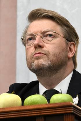 Russia Parliamentary Election Yabloko Party Court 9219822 10.08.2026 Chairman of the Yabloko political party Nikolai Rybakov attends a hearing on a lawsuit filed by the Rodina (Motherland) party seeking to bar the Yabloko party from the State Duma election, at the Russian Supreme Court in Moscow, Russia. Rodina leader Alexei Zhuravlev denounced Yabloko as a Western-backed movement bent on discrediting the elections and Russia itself. Vladimir Astapkovich Sputnik Moscow Russia  Copyright: xVladimirxAstapkovichx