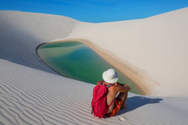 Lagoonen in der Wüste des Lencois Maranhenses National Park, Brasilien. Ungewöhnliche Naturlandschaften. Lagoons in the desert of Lencois Maranhenses National Park, Brazil. Unusual natural landscapes. (License=RF) ,model released, Symbolfoto Copyright: xZoonar.com GalynaxAndrushkox 25392990 ,model released, Symbolfoto ,property released