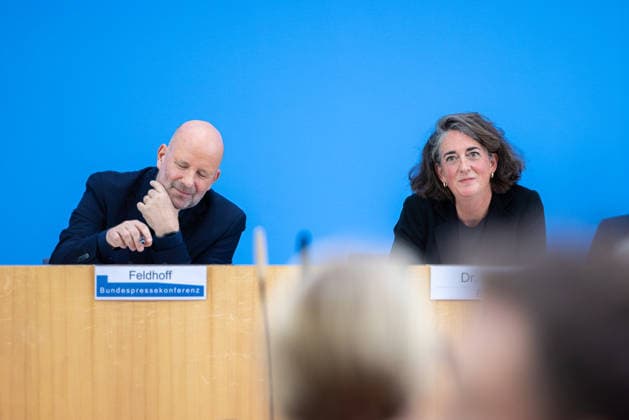 regierungspressekonferenz Deutschland, Berlin am 10. August 2026: Dr. Sonja Kock, Stellvertretende Leiterin des Pressereferats (BMI) stellt sich in der Bundespressekonferenz den Fragen der Presse. *** German Government Press Conference, Berlin, August 10, 2026: Dr. Sonja Kock, Deputy Director of the Press Office at the Federal Ministry of the Interior (BMI), answers questions from the press at the Federal Press Conference