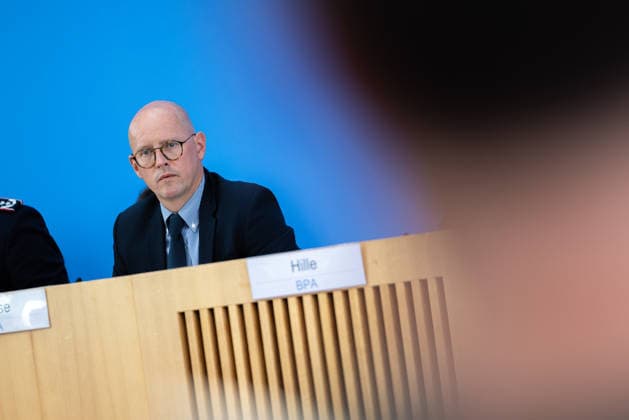 regierungspressekonferenz Deutschland, Berlin am 10. August 2026: Martin Giese, Sprecher des Auswärtigen Amts (AA) stellt sich in der Bundespressekonferenz den Fragen der Presse. *** German Government Press Conference, Berlin, August 10, 2026: Martin Giese, Spokesperson for the Federal Foreign Office (AA), answers questions from the press at the Federal Press Conference