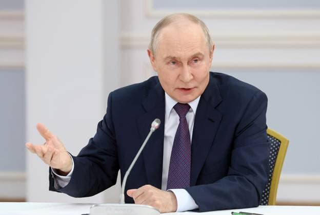 Russia Putin Far Eastern Federal District 9220063 10.08.2026 Russian President Vladimir Putin meets with urban development officials and urbanists in Ulan-Ude, Republic of Buryatia, Russia. Sergey Fadeichev Sputnik Ulan-Ude Republic of Buryatia Russia  Copyright: xSergeyxFadeichevx