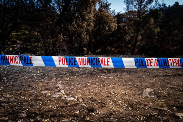 Aftermath of Wildfire in The Var - France A municipal police unit secures an area suspected of being the site of arson and under investigation by authorities during the Gros Bessillon fire in Montfort-sur-Argens, France, on August 10, 2026. Photo by Laurent Coust ABACAPRESS.COM Montfort-sur-Argens France  Copyright: xCoustxLaurent ABACAx
