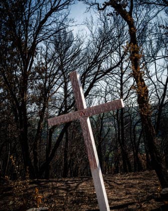 Aftermath of Wildfire in The Var - France A Stations of the Cross cross doused with fire retardant during the Gros Bessillon fire near the Notre-Dame-de-Grace shrine in Cotignac, France, on August 10, 2026. Photo by Laurent Coust ABACAPRESS.COM Cotignac France  Copyright: xCoustxLaurent ABACAx