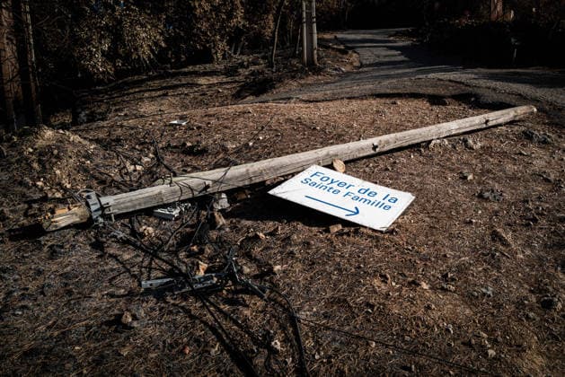 Aftermath of Wildfire in The Var - France A sign pointing toward the Foyer de la Sainte Famille and an electrical pole destroyed during the Gros Bessillon fire near the Notre-Dame-de-Grace Shrine in Cotignac, France, on August 10, 2026. Photo by Laurent Coust ABACAPRESS.COM Cotignac France  Copyright: xCoustxLaurent ABACAx