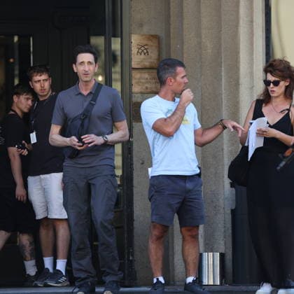 Zagreb, Croatia,100826 Filming of a movie about the war in Ukraine, directed by Doug Liman, outside the famous Hotel Esplanade in Zagreb, featuring Hollywood stars Sean Penn and Adrien Brody. Pictured: Adrien Brody. Photo: Ranko Suvar CROPIX Zagreb Croatia Copyright: xxRankoxSuvarx esplanade_film34-100826