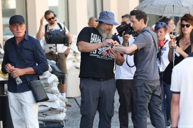 Zagreb, Croatia,100826 Filming of a movie about the war in Ukraine, directed by Doug Liman, outside the famous Hotel Esplanade in Zagreb, featuring Hollywood stars Sean Penn and Adrien Brody. Pictured: Adrien Brody. Photo: Ranko Suvar CROPIX Zagreb Croatia Copyright: xxRankoxSuvarx esplanade_film39-100826