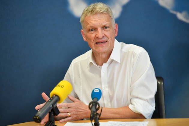 Die Landespressekonferenz der Saarländischen Parteien fand am Montag (10.08.2026) im Saarländischen Landtag in Saarbrücken statt. Im Bild: Stephan Toscani, Fraktionsvorsitzender der CDU. *** The Saarland State Press Conference of the Saarland political parties took place on Monday, August 10, 2026, at the Saarland State Parliament in Saarbrücken. Pictured is Stephan Toscani, CDU parliamentary group leader. bub