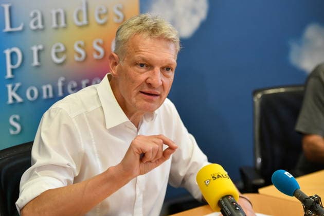 Die Landespressekonferenz der Saarländischen Parteien fand am Montag (10.08.2026) im Saarländischen Landtag in Saarbrücken statt. Im Bild: Stephan Toscani, Fraktionsvorsitzender der CDU. *** The Saarland State Press Conference of the Saarland political parties took place on Monday, August 10, 2026, at the Saarland State Parliament in Saarbrücken. Pictured is Stephan Toscani, CDU parliamentary group leader. bub